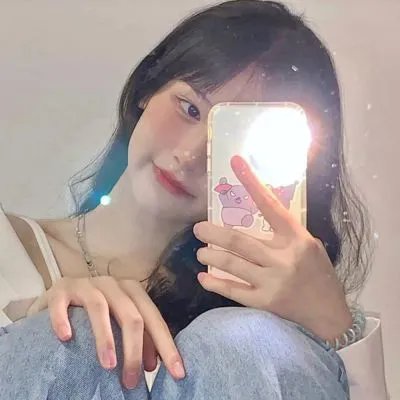 劳拉·马尔斯的眼睛